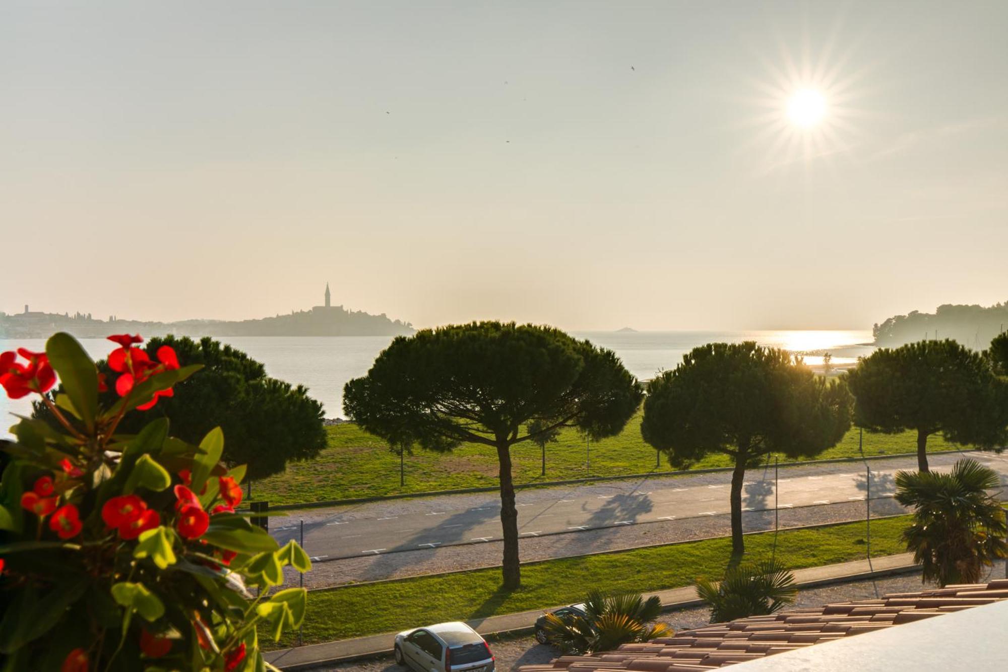 Rivamare - Rovinj Hotel Exterior photo